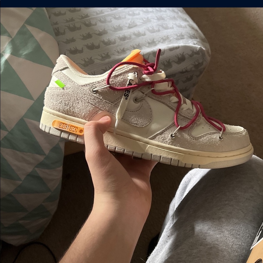 off white dunks size 10.5 worn a few times got them from snkrs